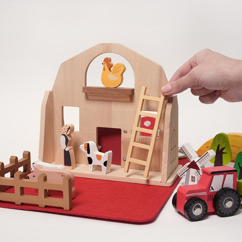 Montessori Traveling Farmstead