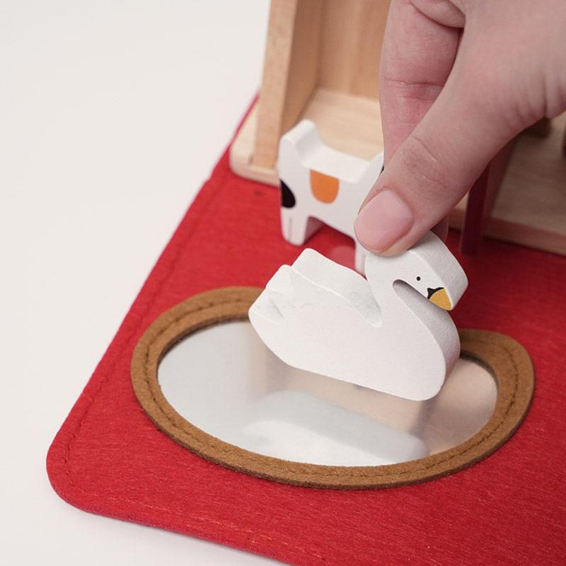 Montessori Traveling Farmstead