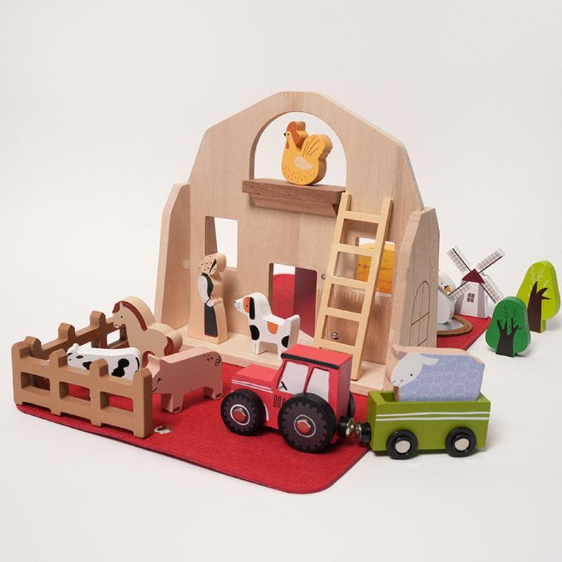 Montessori Traveling Farmstead