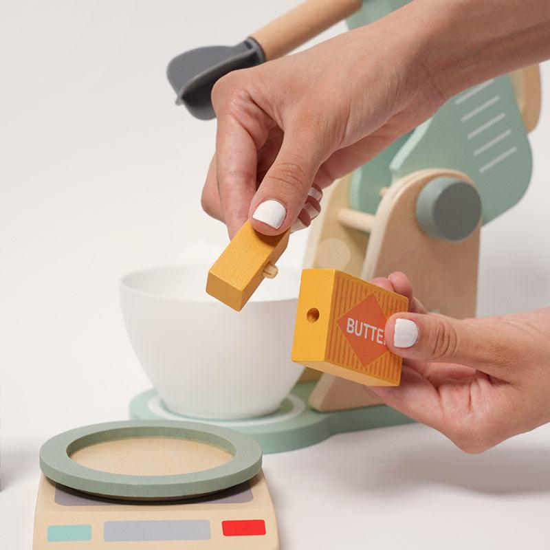 Pure Joy Little Baker - Wooden Mixer Set